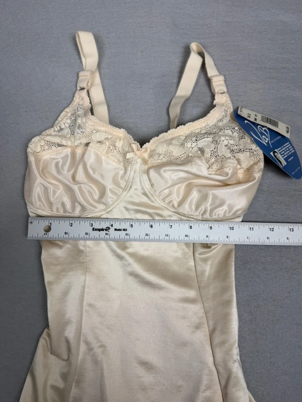 Va Bien Women's Minus Touch Vintage Bodysuit Shapewear 34D Cream